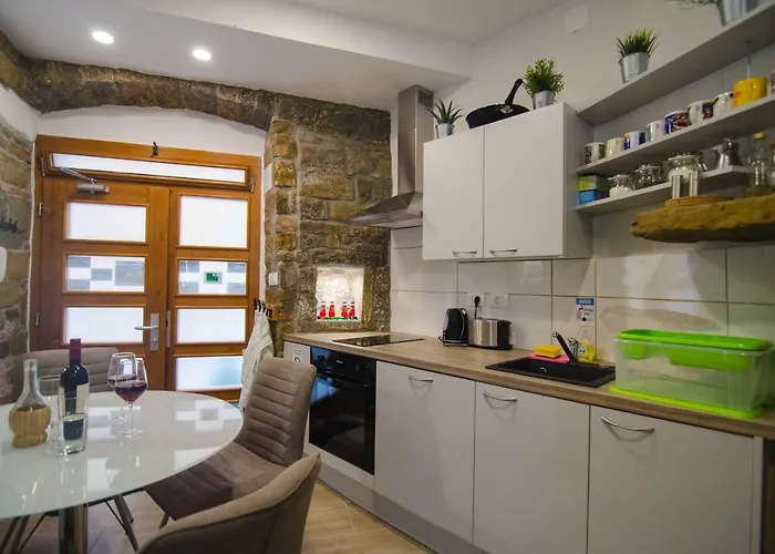 Traditional Apartman *